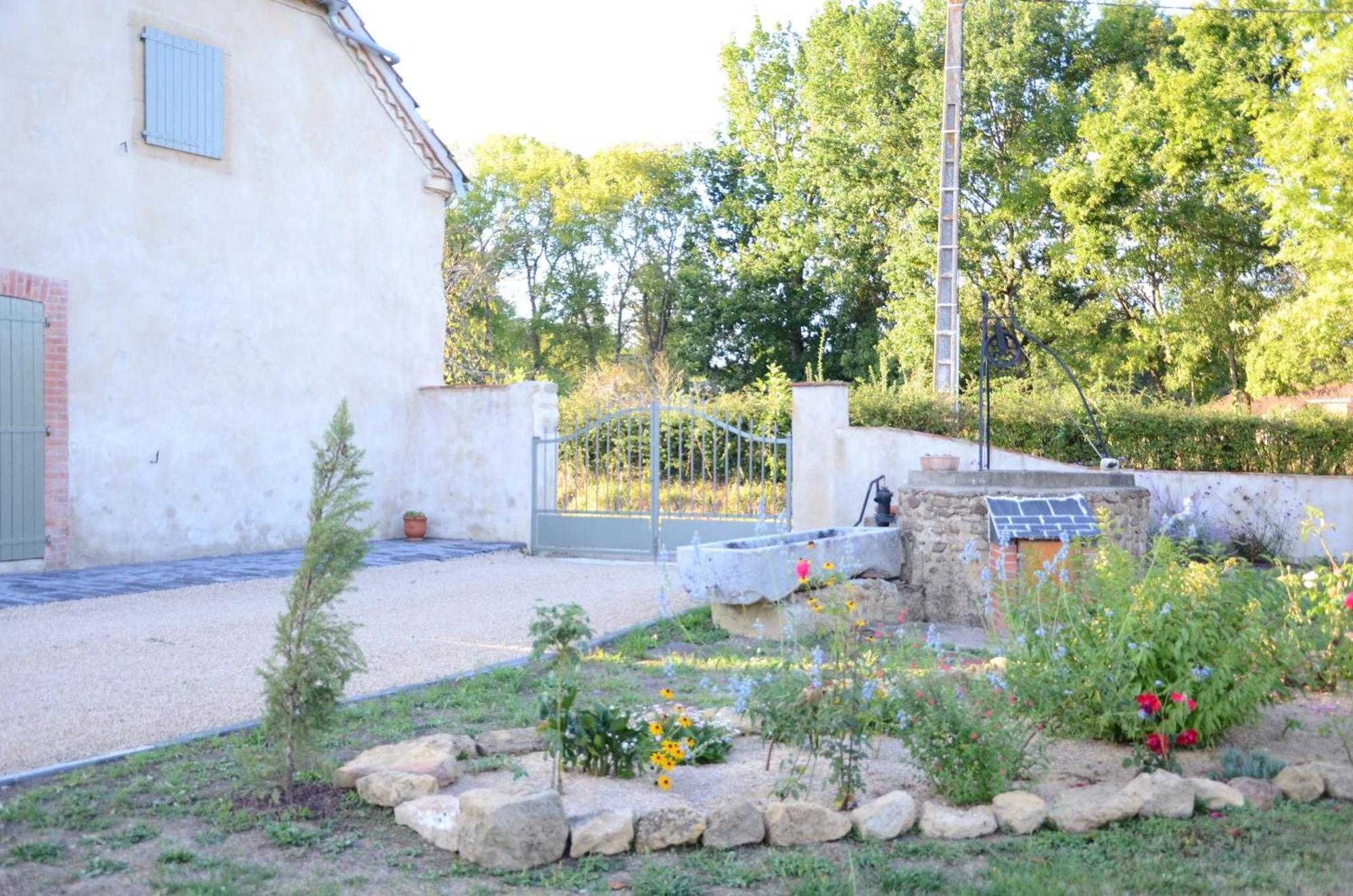 Ecogite Rural La Cle Des Champs Peyrelongue-Abos Quarto foto